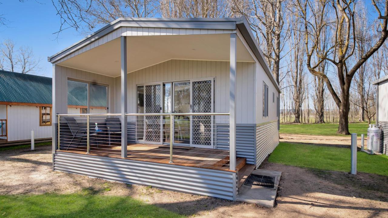 Colac Colac Caravan Park Corryong Екстериор снимка