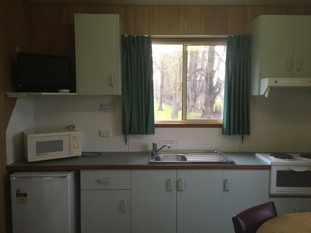 Colac Colac Caravan Park Corryong Екстериор снимка