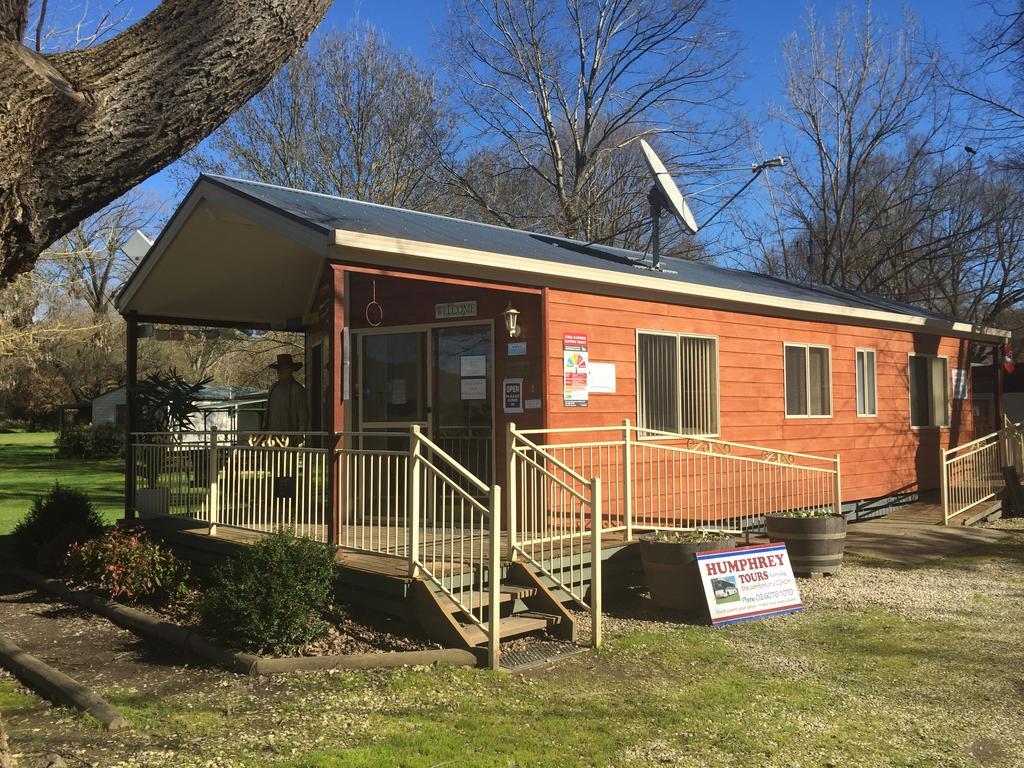 Colac Colac Caravan Park Corryong Екстериор снимка