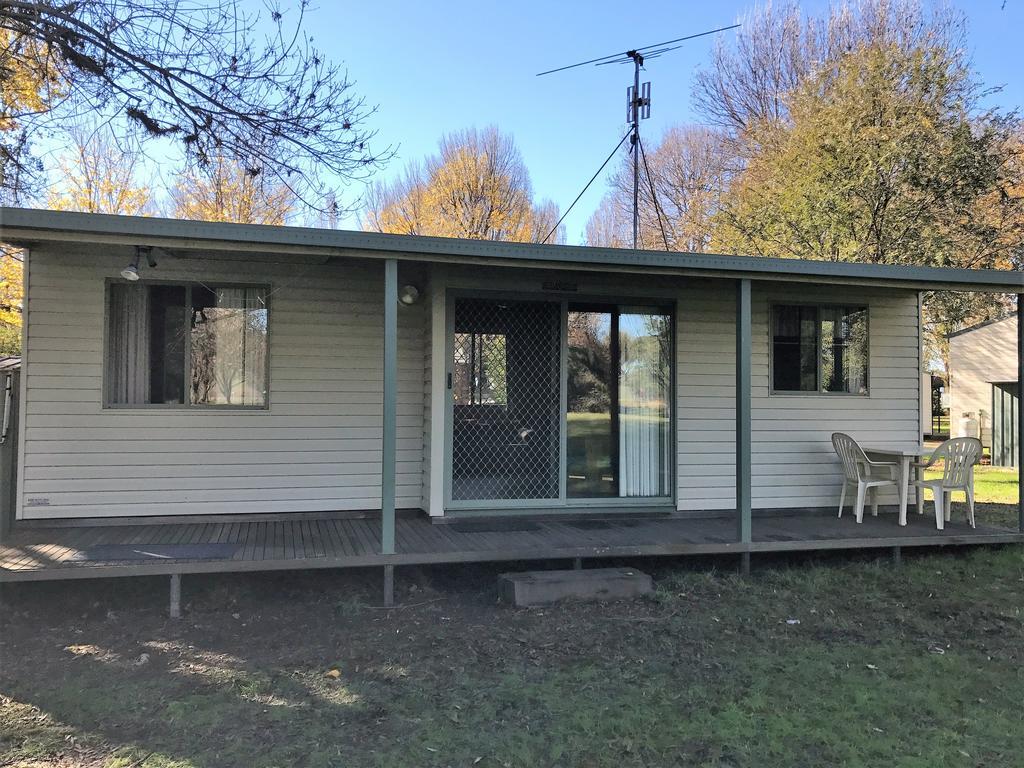 Colac Colac Caravan Park Corryong Екстериор снимка